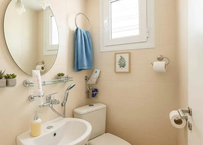 Semesterbostad Picturesque Paros White House With Balcony Views Lefkes (Paros)